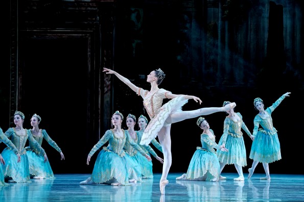 Принцесса Аврора (Б.Баттистони) во Втором акте.