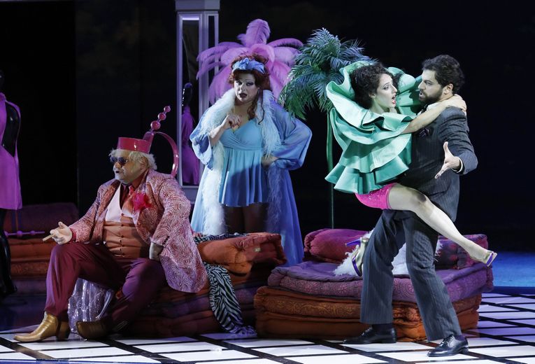 Таддео, Изабелла, Мустафа и Эльвира.