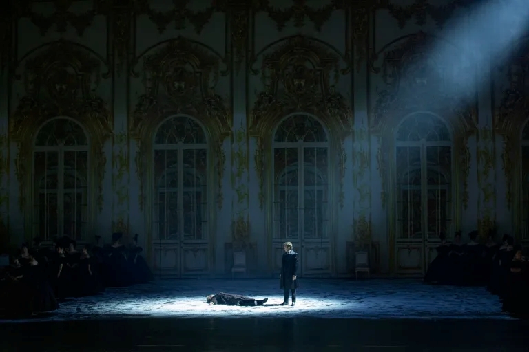 Ленский (Б.Волков) и Онегин (Б.Пинхасович) перед началом бала в третьем акте.